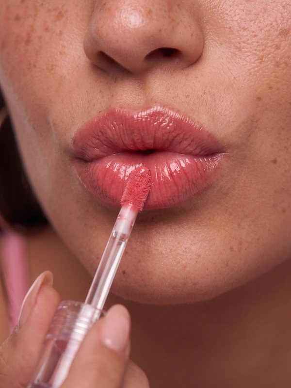 Beauty brand feed post 2